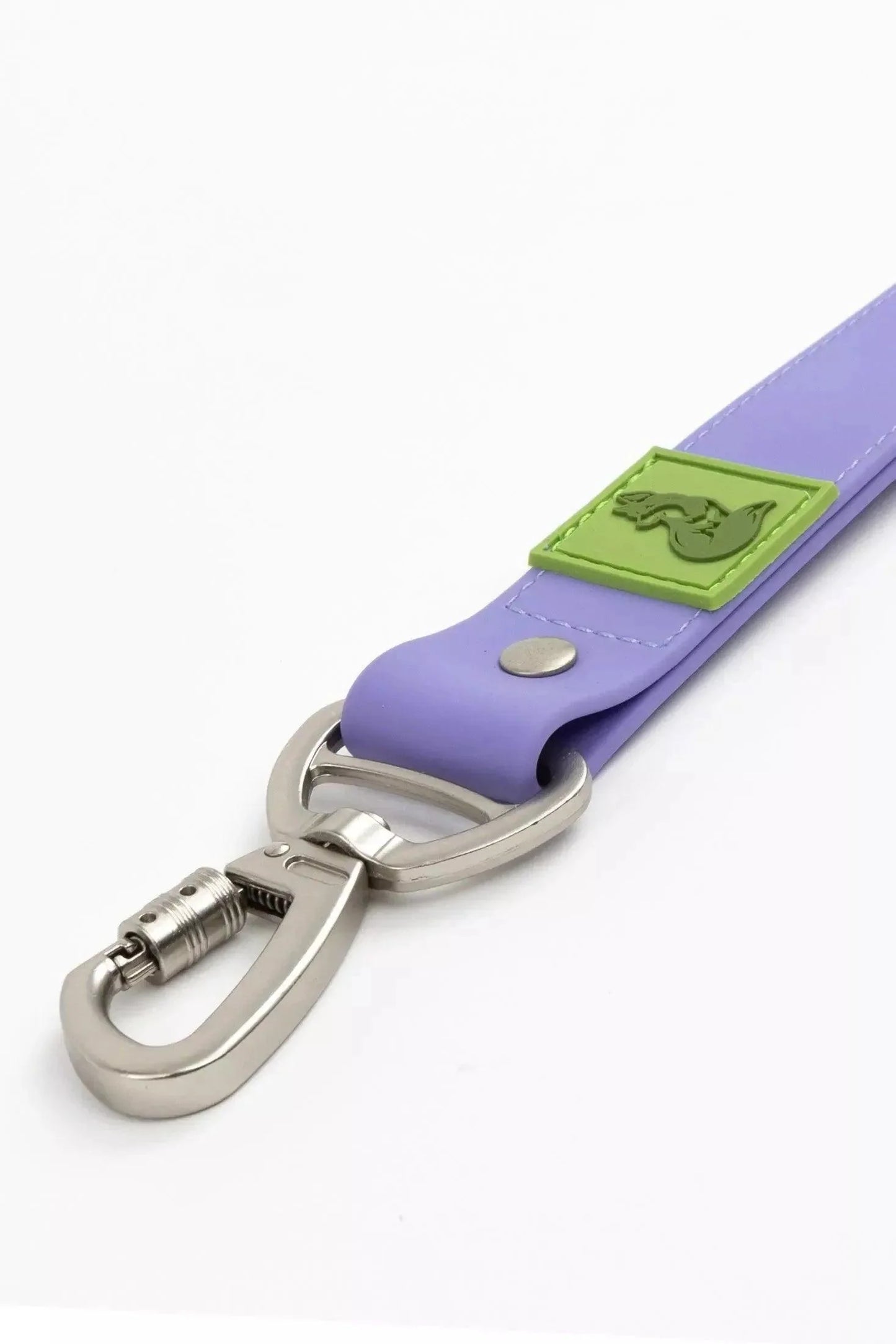 Lavender Garden Waterproof Dog Leash detail view | Cutie Paw Co.