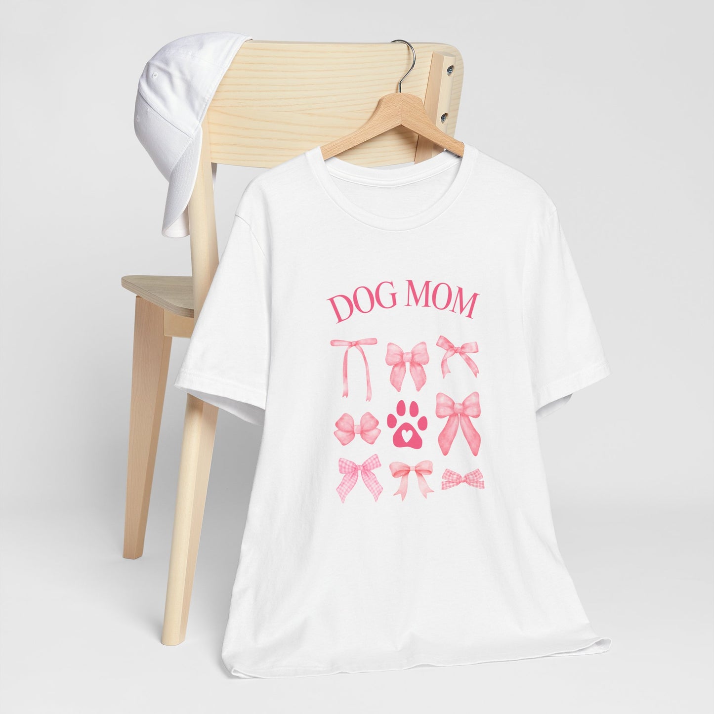 "Dog Mom" with Bows Short Sleeve Tee