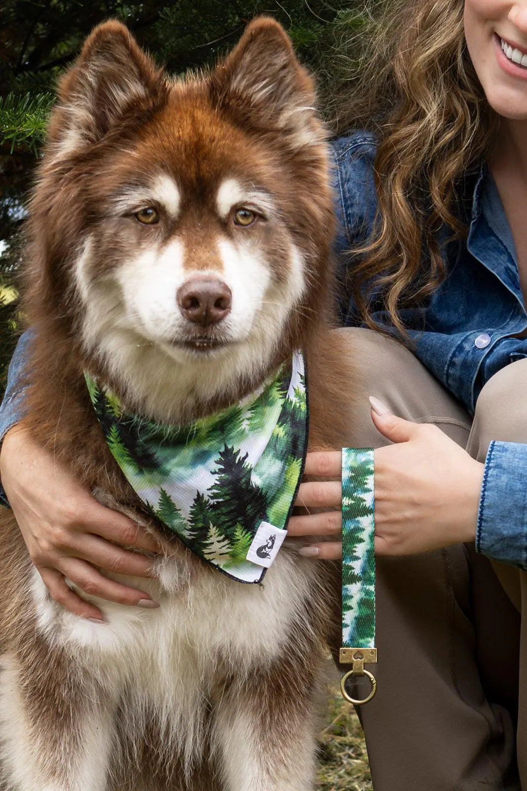 Evergreen Explorer Wristlet Keychain detail view | Cutie Paw Co.
