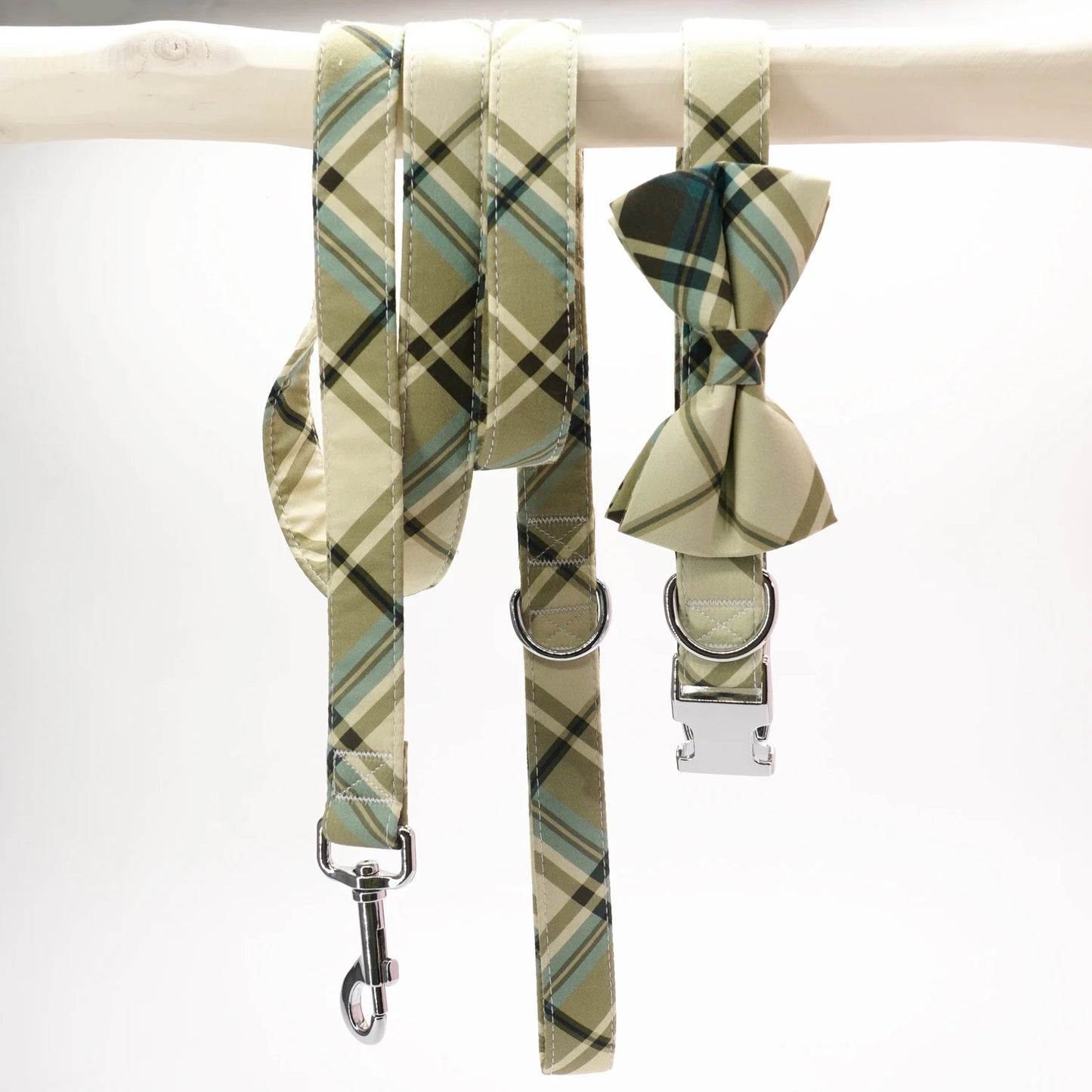 Duncan Plaid Collar, Harness, and Leash Set